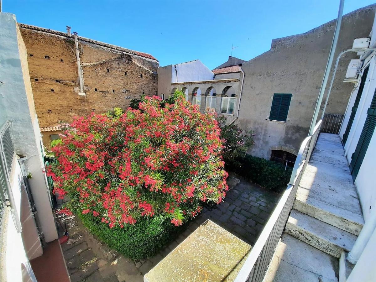 Bed & Breakfast Il Giardino Nascosto *